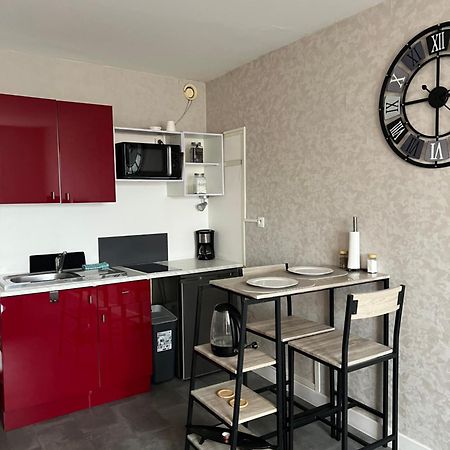 Joli Studio Avec Parking Prive, Bien Situe Moulins  Exterior foto